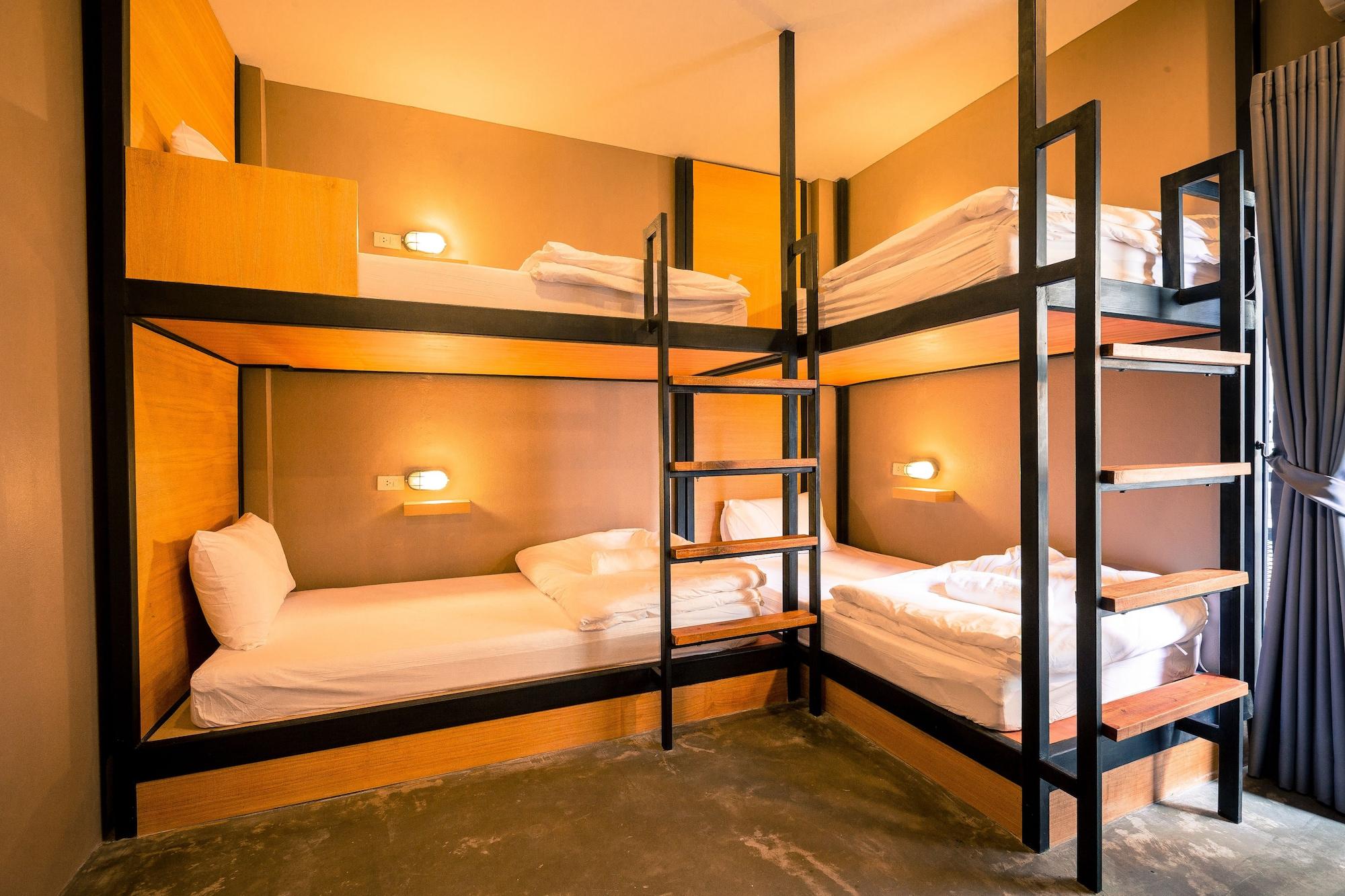 Srisuksant Square Hostel Krabi town Kültér fotó