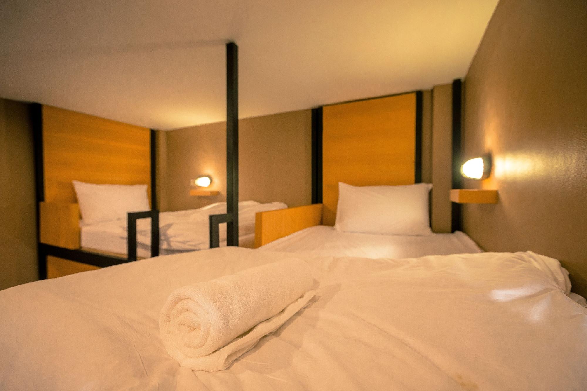 Srisuksant Square Hostel Krabi town Kültér fotó
