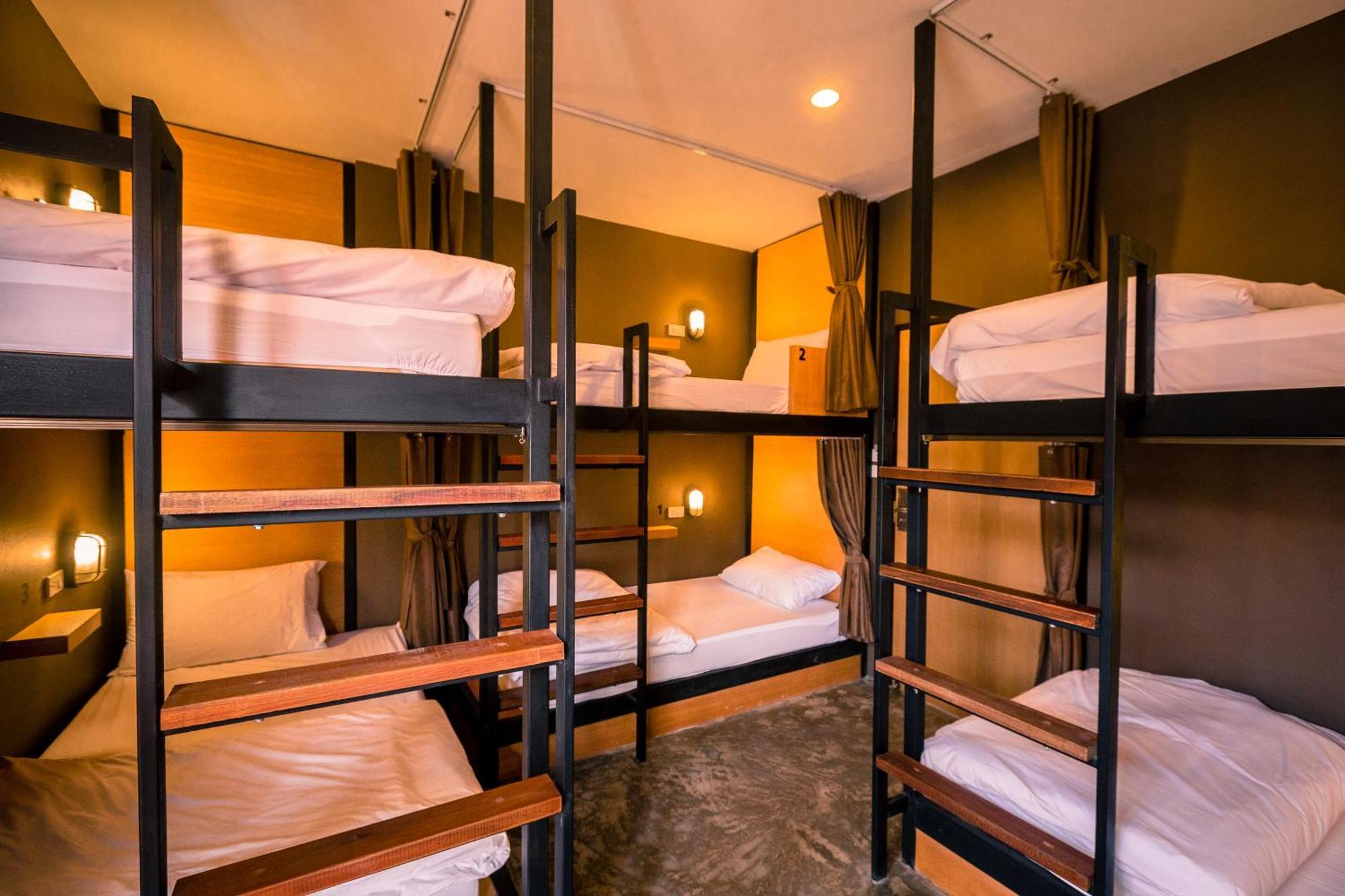 Srisuksant Square Hostel Krabi town Kültér fotó